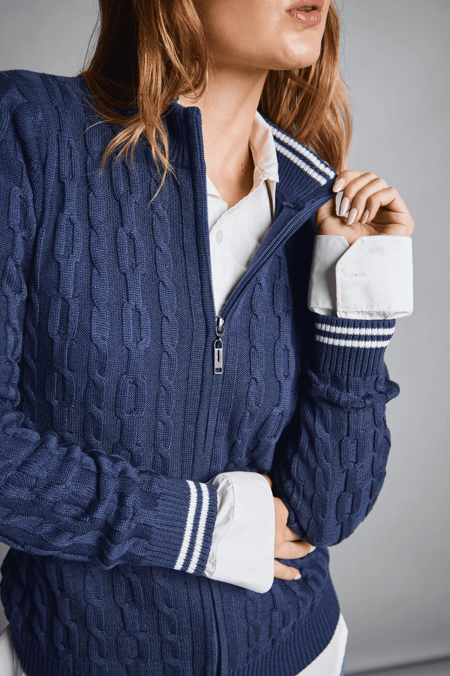 Chaqueta Siena – Sofisticación en Tejido de Punto